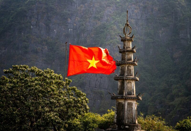Vietnam flag: how to apply for a Vietnam Visa